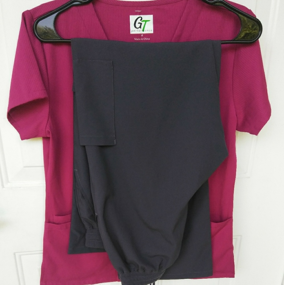 Scrub Set (Brand New)*Medium*